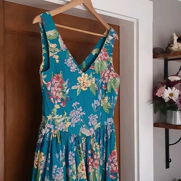 Laura Ashley Dresses & Skirts - Rare Laura Ashley Vintage midi Dress